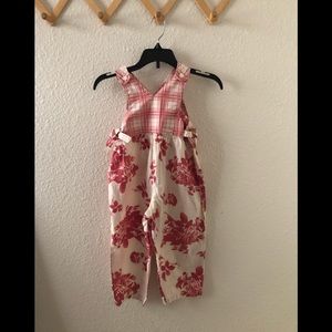 Vintage guess girls toile red and cream overalls. 4t
